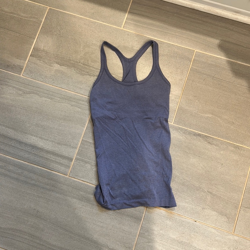 Ebb to Street lululemon tank